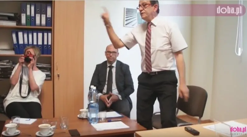 Zdjęcie Czy pana żona przestała się puszczać? Kontrowersje i reakcje w mediach
