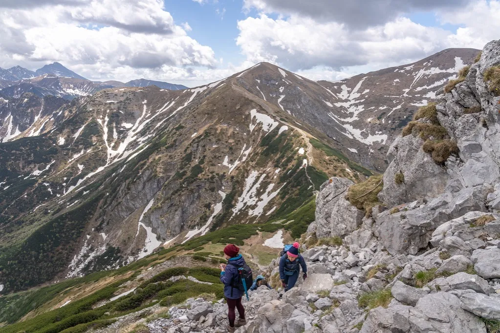 Zdjęcie Czy szlak na Giewont jest trudny? Odkryj, co musisz wiedzieć przed wędrówką