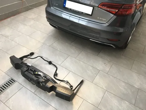 Zdjęcie Gdzie jest zaczep do holowania Audi A3? Odkryj jego lokalizację i dostępność
