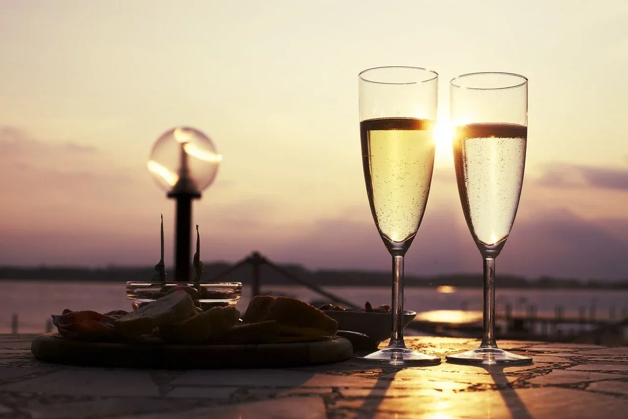 Zdjęcie Co to jest wino? Poznaj tajemnice i skład tego trunku