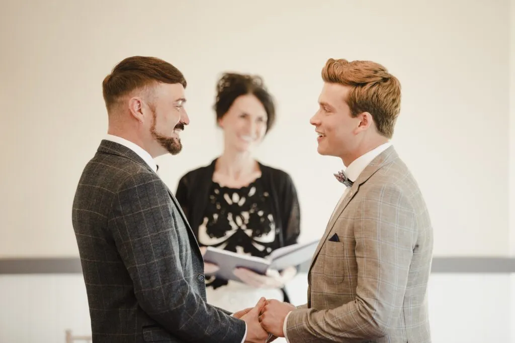 Zdjęcie Jak wziąć ślub homoseksualny w Polsce - opcje i ważne informacje