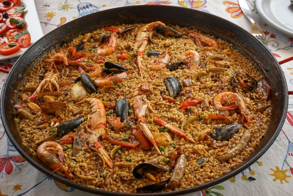 Zdjęcie Gdzie zjeść paellę w Barcelonie? Odkryj najlepsze restauracje i smaki
