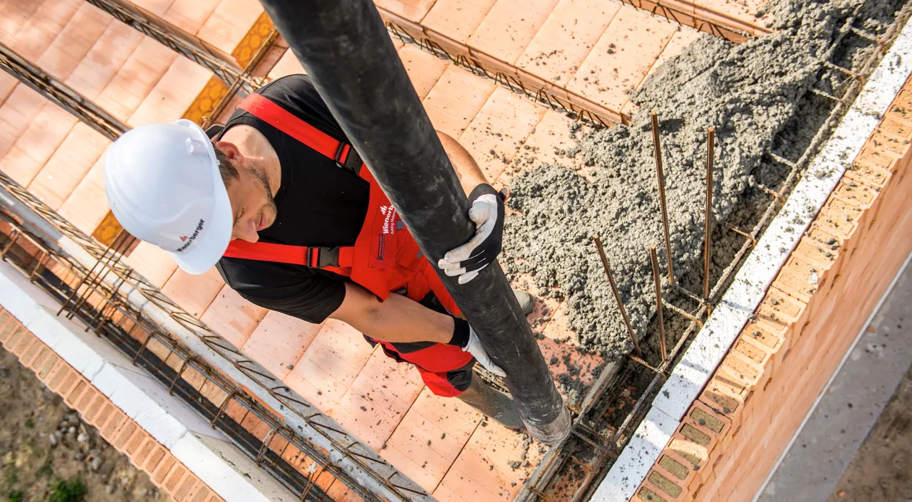 Zdjęcie Ile cementu potrzeba na fundament? Oblicz zapotrzebowanie na cement - rodzaje betonów i proporcje składników
