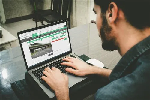 Zdjęcie Jak wygląda test teoretyczny na prawo jazdy? Oto co musisz wiedzieć