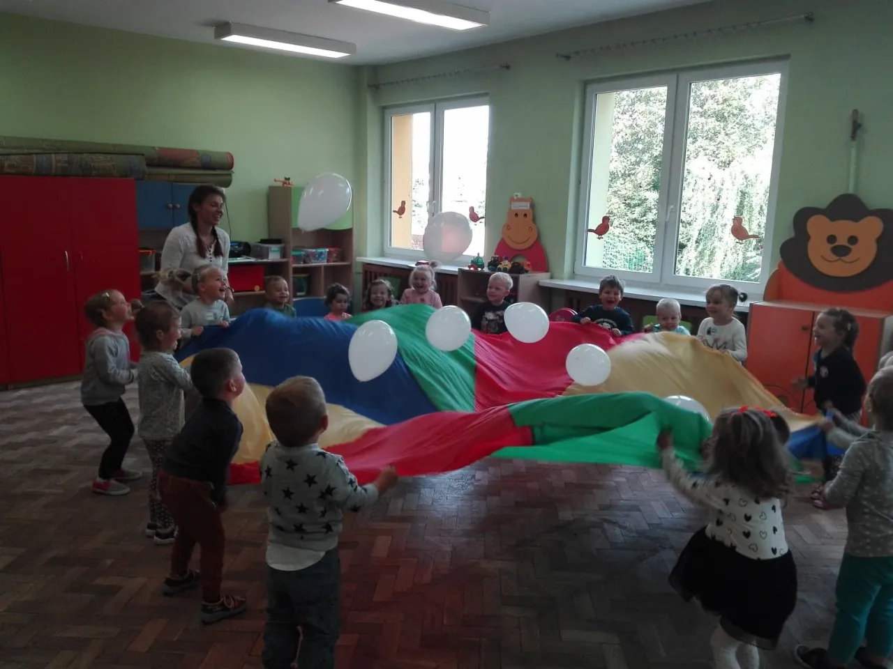 Zdjęcie Skuteczne zajęcia integracyjne, które zburzą bariery i połączą ludzi w grupie