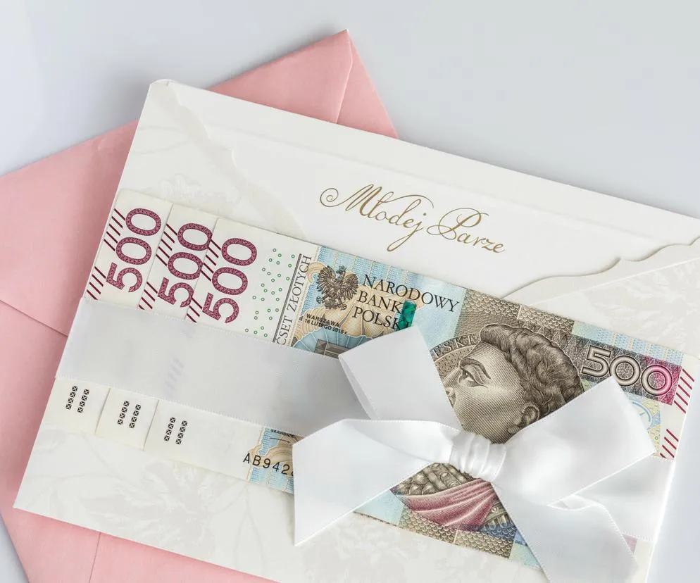 Zdjęcie Ile dać na parapetówkę? Odpowiednie kwoty w zależności od relacji