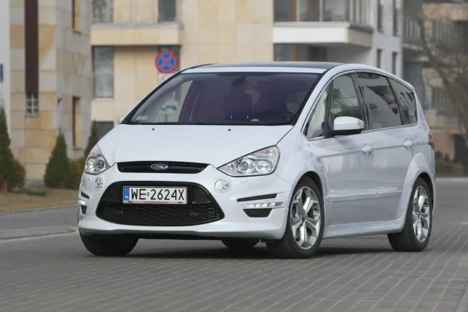 Zdjęcie Ford S-Max jaki silnik wybrać, aby uniknąć wysokich kosztów eksploatacji?