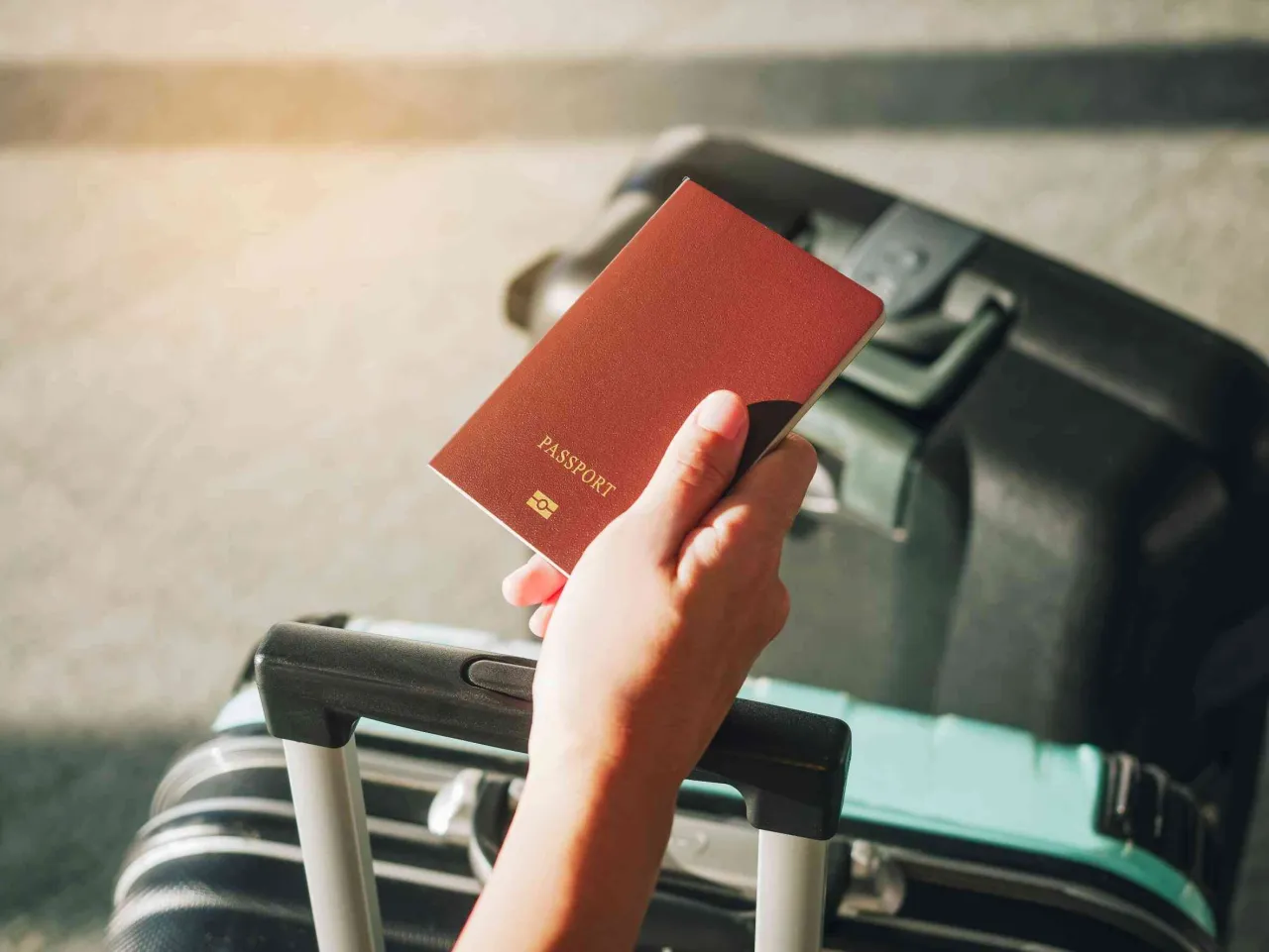 Zdjęcie Czy nieważny paszport trzeba zdać? Poznaj ważne zasady i konsekwencje