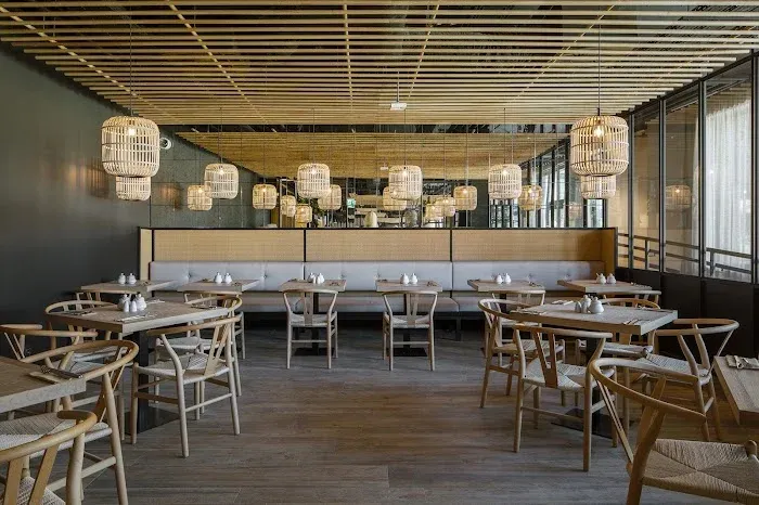 Zdjęcie Gdzie zjeść w Łebie? Odkryj najlepsze restauracje i smaki