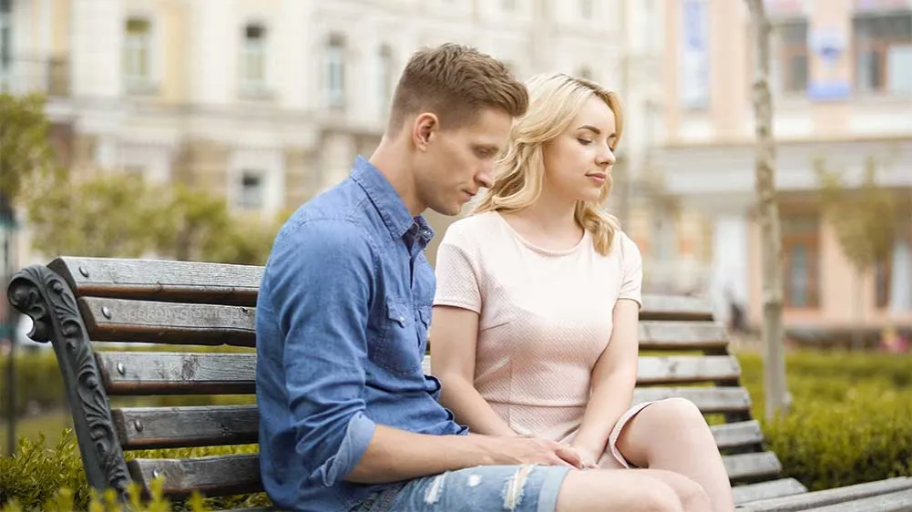 Zdjęcie Ciche dni w związku – co to znaczy i jak je przezwyciężyć?