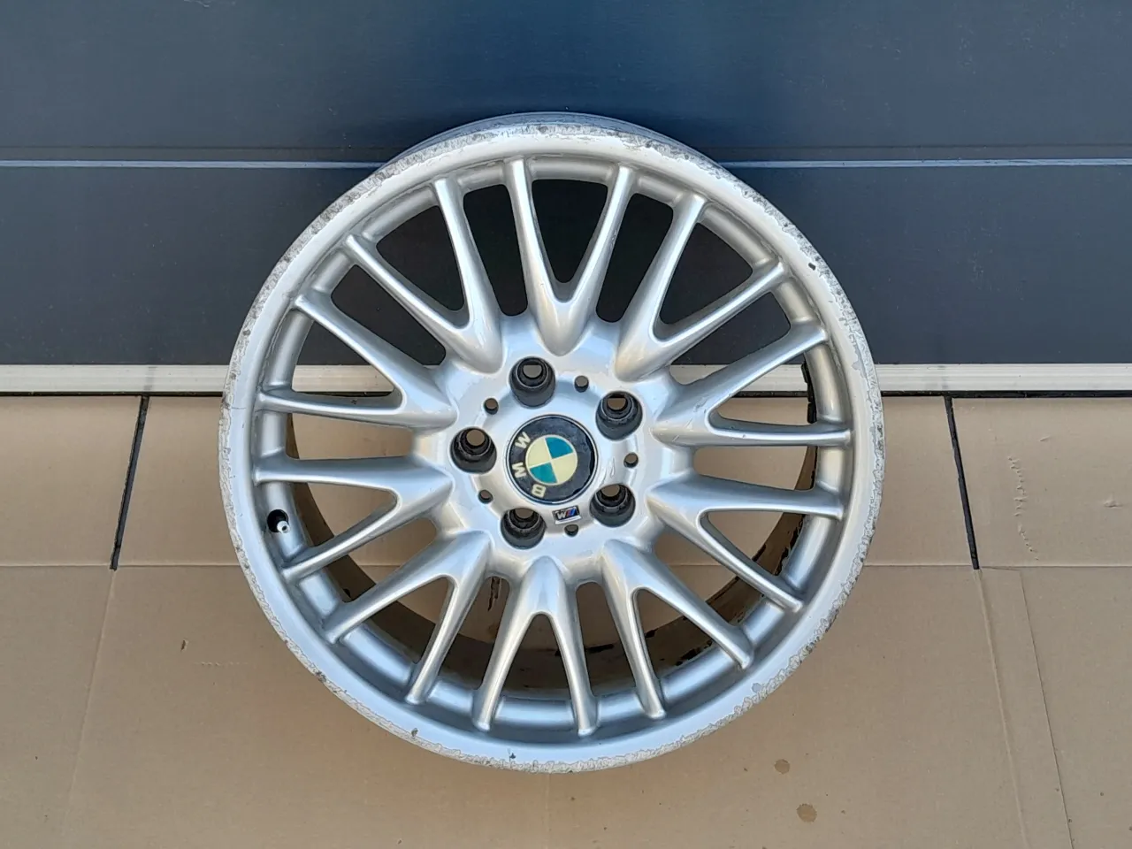 Zdjęcie Bmw e46 jakie et felgi 17 - uniknij problemów z dopasowaniem