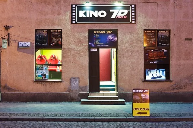 Zdjęcie Kino 7D co to? Odkryj niesamowite wrażenia i technologię 7D