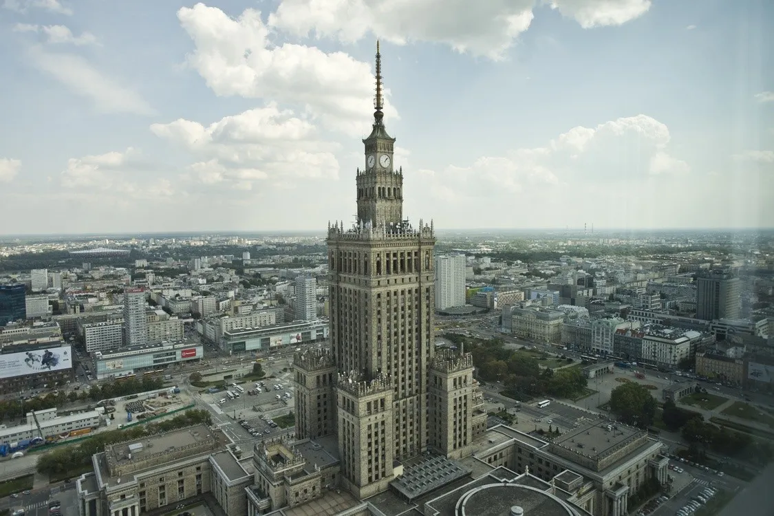 Zdjęcie Pałac Kultury kiedy wybudowany? Odkryj jego fascynującą historię