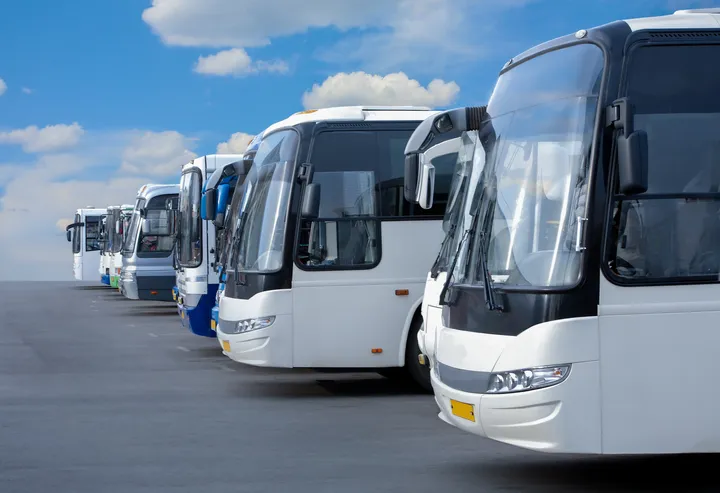 Zdjęcie Ile jest miejsc w autokarze wycieczkowym? Sprawdź, co musisz wiedzieć