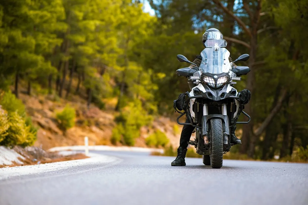 Zdjęcie Jak wyważyć koło motocyklowe - uniknij drgań i popraw bezpieczeństwo