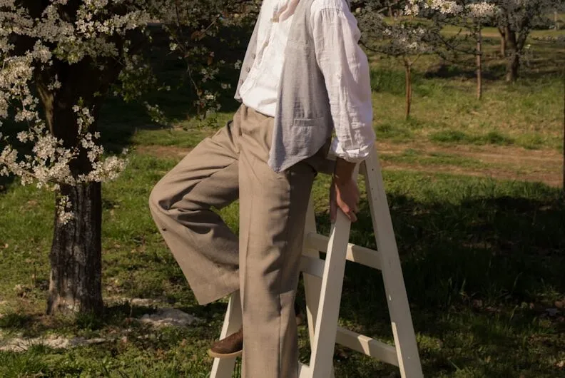 Zdjęcie Gdzie kupić ubrania vintage? Odkryj unikalne skarby mody retro