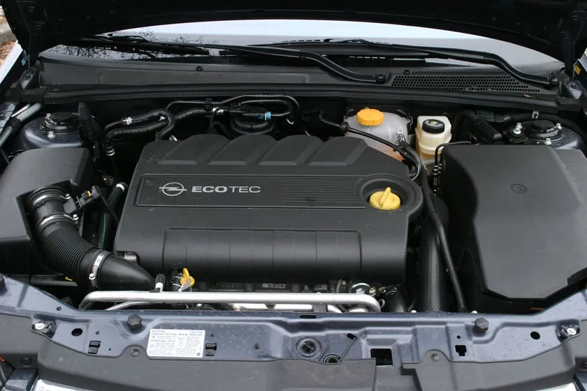 Zdjęcie Opel Vectra C: Silniki bez awarii - Który model cię nie zawiedzie?