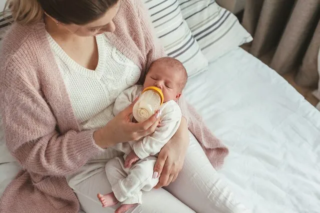Zdjęcie Jak często karmić noworodka piersią? Porady mam z forum