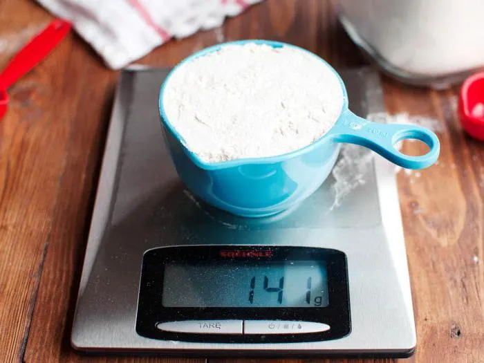 Zdjęcie Ile to szklanek z 0,5 kg mąki? Sprawdź dokładne przeliczniki