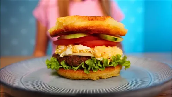 Zdjęcie Jak zrobić domowego hamburgera, który zaskoczy Twoich gości