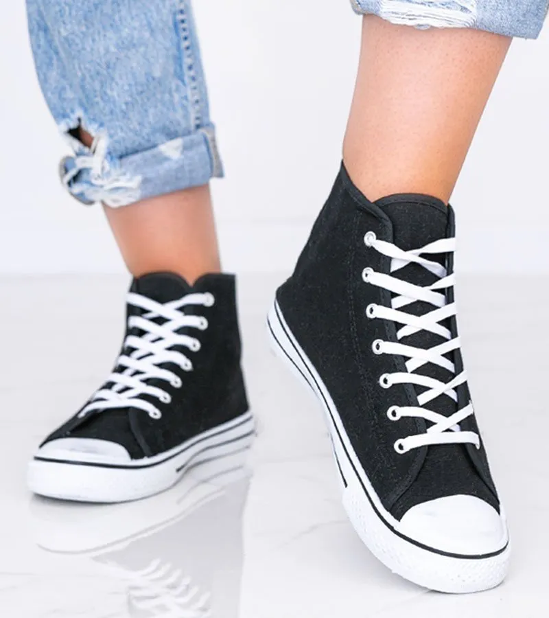Zdjęcie Buty za kostkę damskie: trzewiki, sztyblety i buty dunk - nazwy