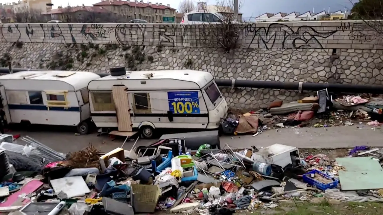 Zdjęcie Która dzielnica Paryża jest niebezpieczna? Unikaj tych miejsc!