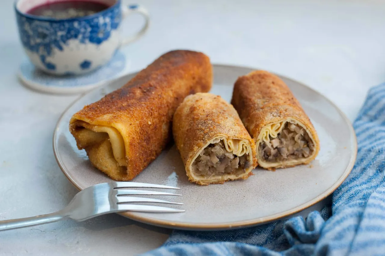 Zdjęcie Jak podgrzać krokiety w mikrofali: 5 sprawdzonych sposobów