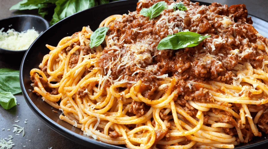 Zdjęcie Spaghetti bolognese gordon ramsay – idealny przepis na domowy obiad