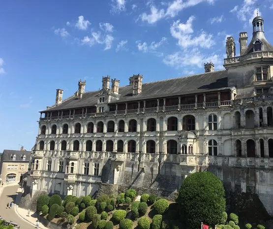 Zdjęcie Zamek w Blois: Odkryj fascynującą historię i architekturę tego miejsca
