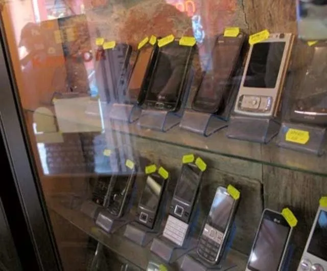 Zdjęcie Czy zeby sprzedac cos w lombardzie trzeba miec 18 lat? Oto prawda