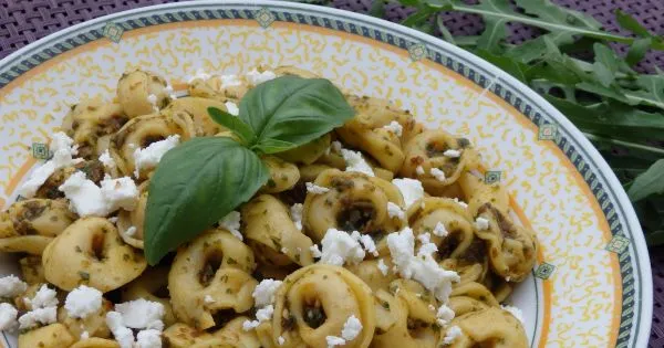 Zdjęcie Tortellini z pesto jak podawać - 5 zaskakujących sposobów na serwowanie