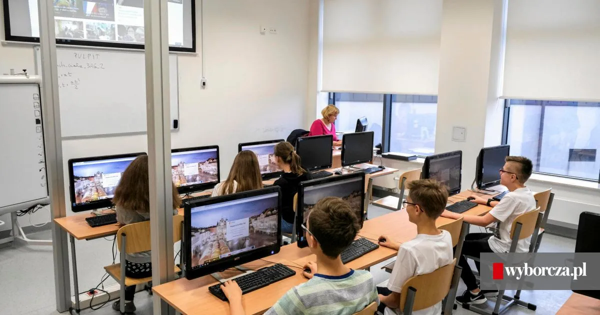Zdjęcie Ferie zimowe w Szkole w Chmurze: terminarz i organizacja nauki online