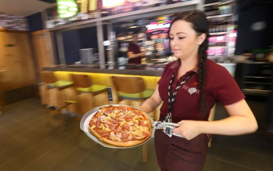 Zdjęcie Czy do hotelu można zamówić pizzę? Sprawdź zasady i ograniczenia