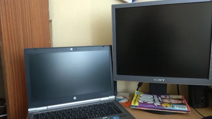 Zdjęcie Jak podłączyć laptopa pod monitor i uniknąć problemów z konfiguracją