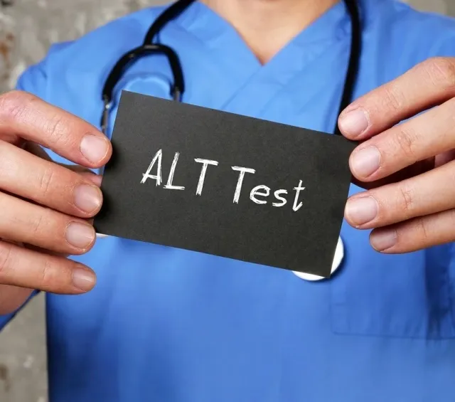 Zdjęcie ALT: Co oznacza podwyższony wynik? Przygotowanie i interpretacja