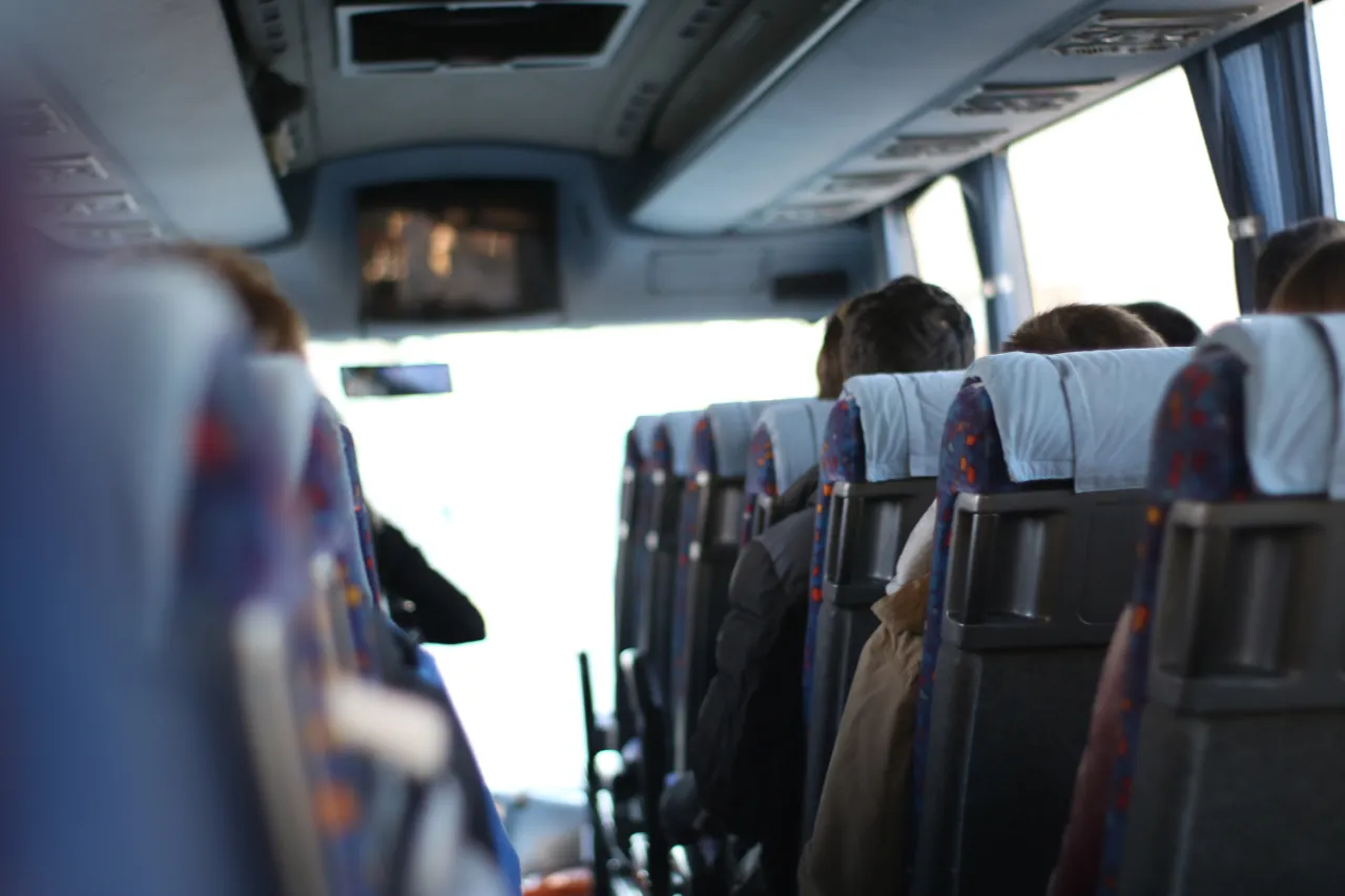 Zdjęcie Jak poinformować gości weselnych o noclegu, by uniknąć chaosu?