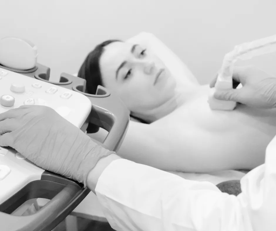 Zdjęcie Czy USG wykryje raka piersi? Skuteczność badania w diagnostyce