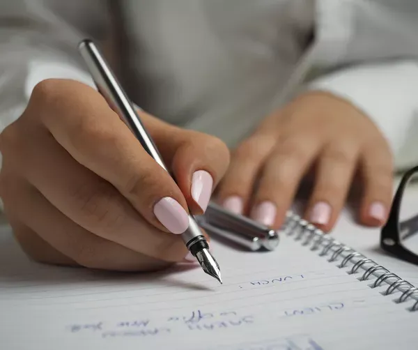 Zdjęcie Jak napisać testament własnoręcznie, aby uniknąć problemów prawnych
