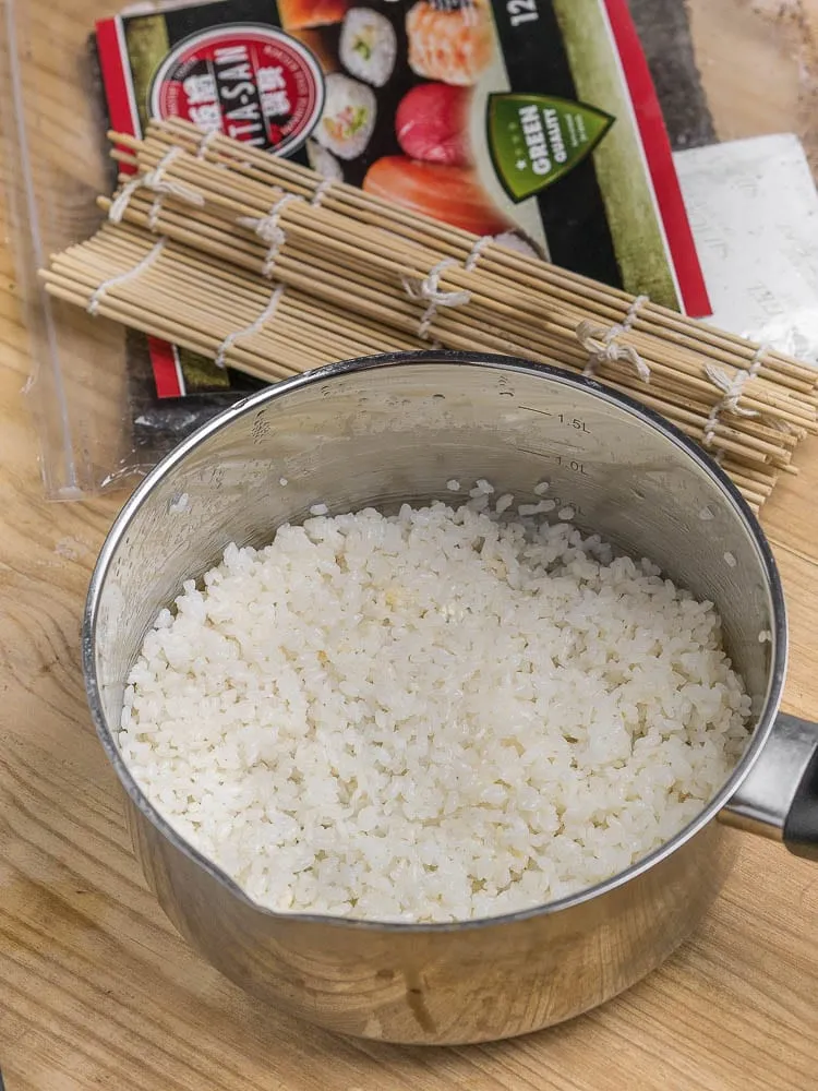 Zdjęcie Jak zrobić zalewę do sushi, aby uzyskać idealny smak ryżu