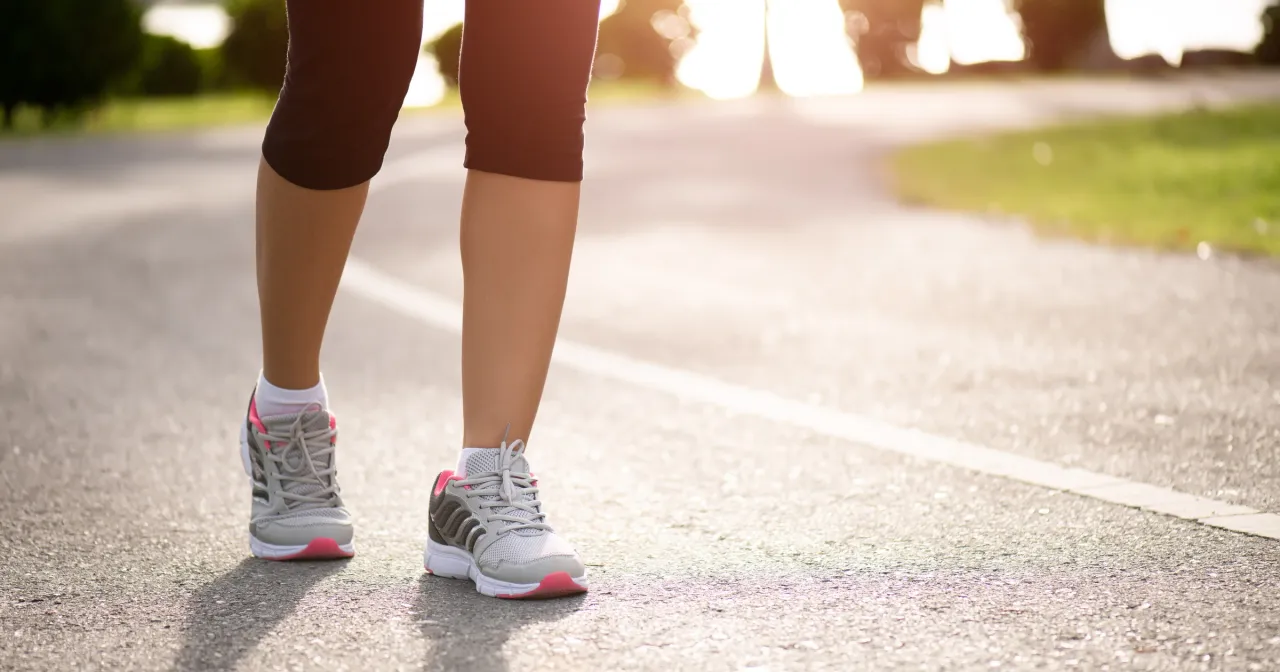 Zdjęcie Czy bieganie spala tłuszcz z brzucha? Oto prawda, którą musisz znać