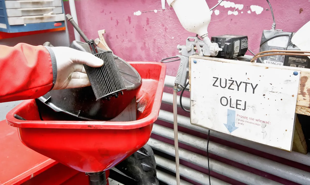 Zdjęcie Ile dokładnie trwa wymiana oleju w aucie i jak to przyspieszyć?
