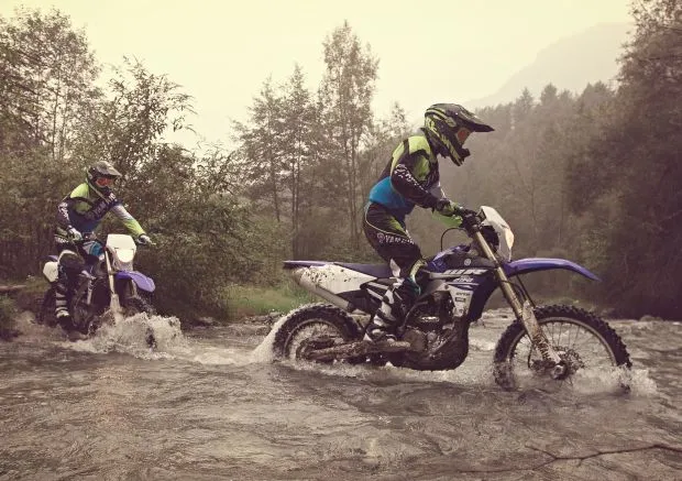 Zdjęcie Enduro 125 4T jakie modele wybrać? Sprawdź ich wady i zalety