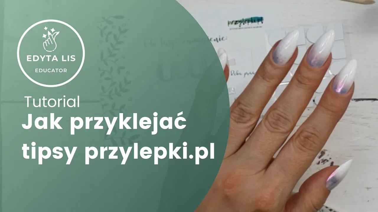 Zdjęcie Jak przykleić sztuczne paznokcie, aby uniknąć pęcherzyków i problemów?