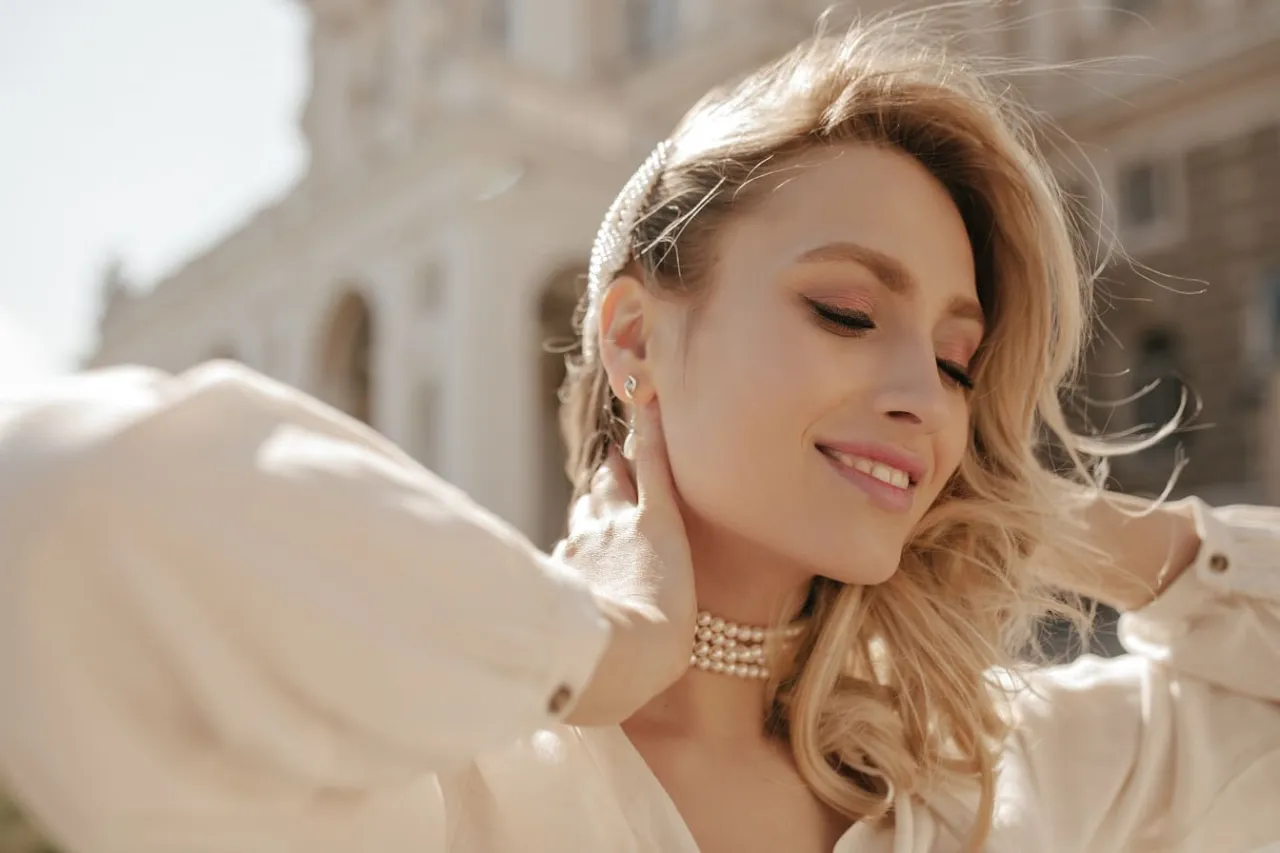 Zdjęcie Jak dobrać idealną długość naszyjnika do swojego stylu i okazji