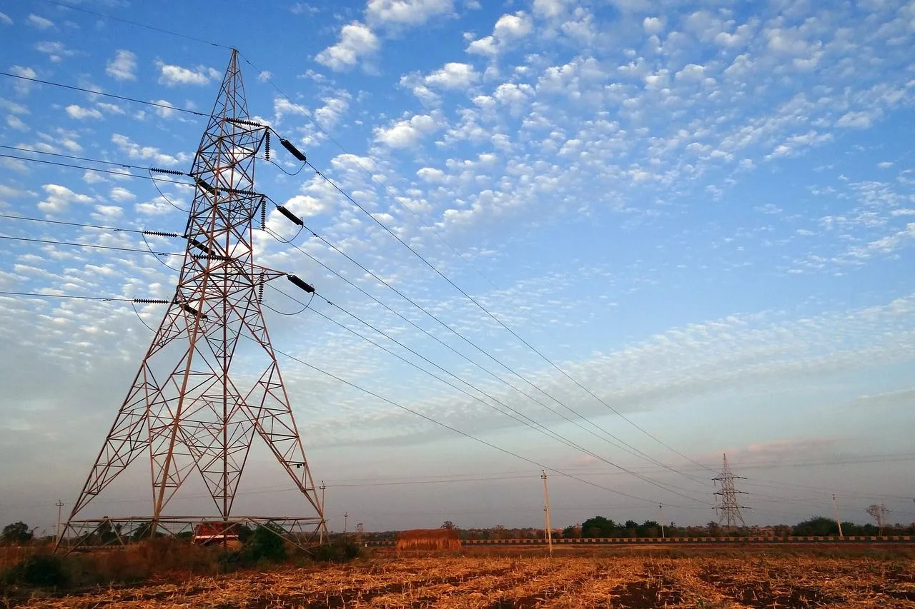 Zdjęcie Ile kosztuje 1 kWh prądu? Sprawdź, jak uniknąć wysokich rachunków