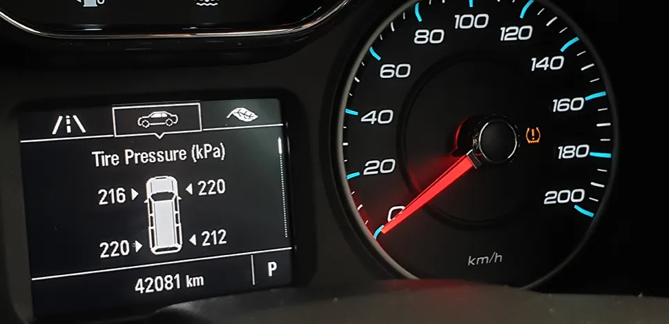 Zdjęcie Cómo reiniciar un sensor de presión de neumáticos Peugeot fácilmente