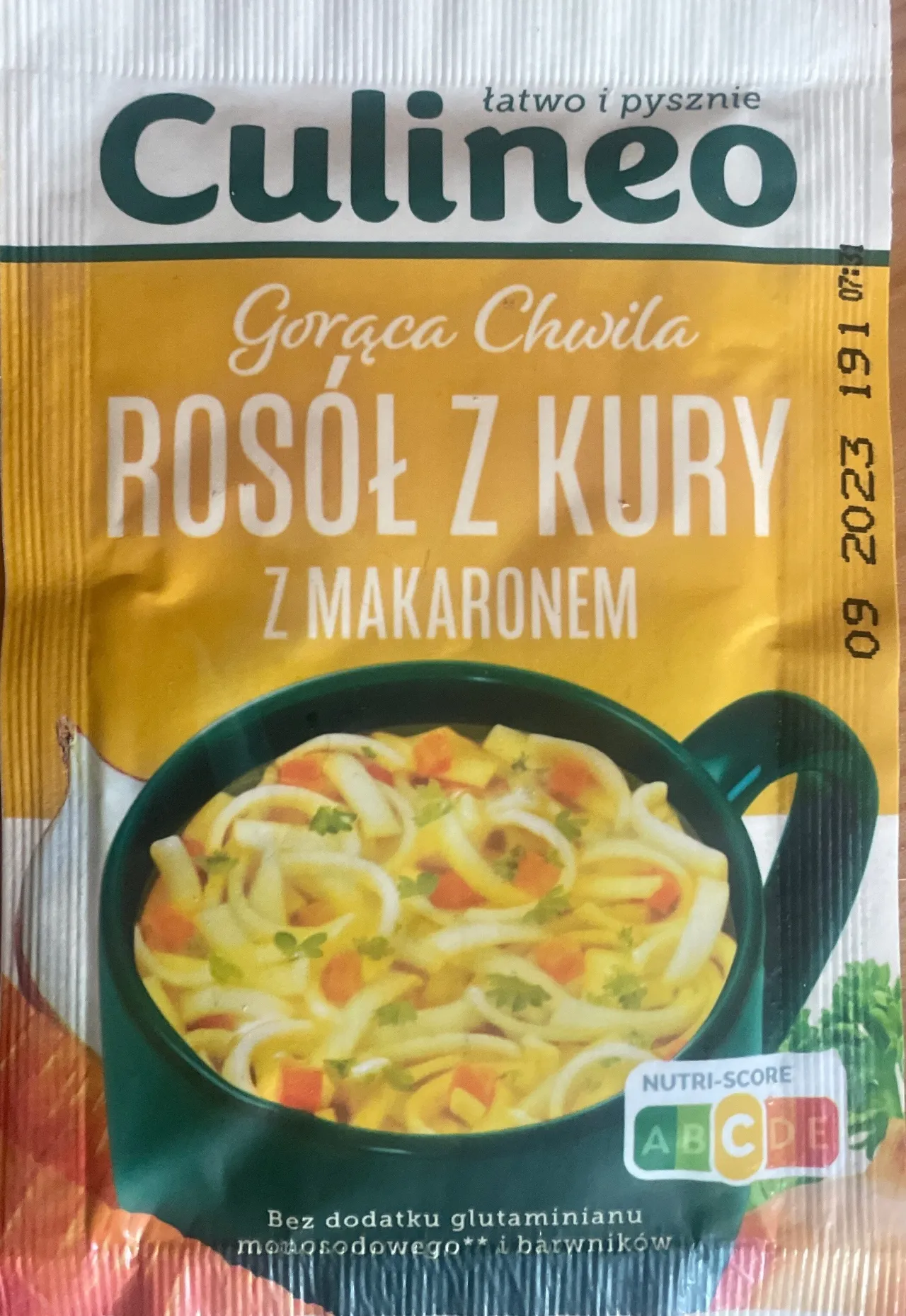 Zdjęcie Ile kalorii ma rosół z kury z makaronem? Zaskakujące fakty o kaloriach