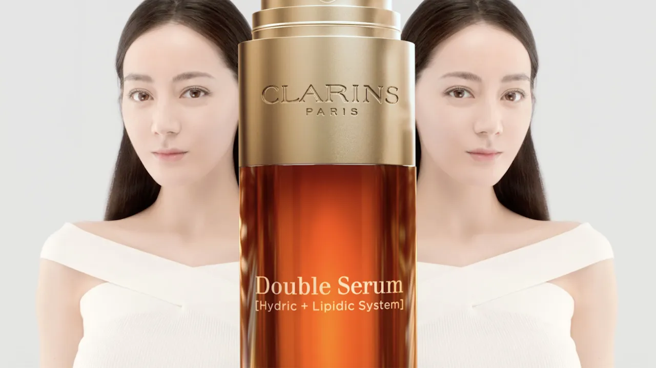 Zdjęcie Jak prawidłowo stosować Double Serum Clarins? Poradnik krok po kroku