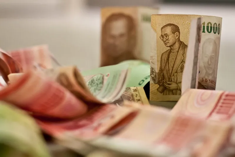 Zdjęcie Jaka waluta do Tajlandii - praktyczne wskazówki przed podróżą na wakacje