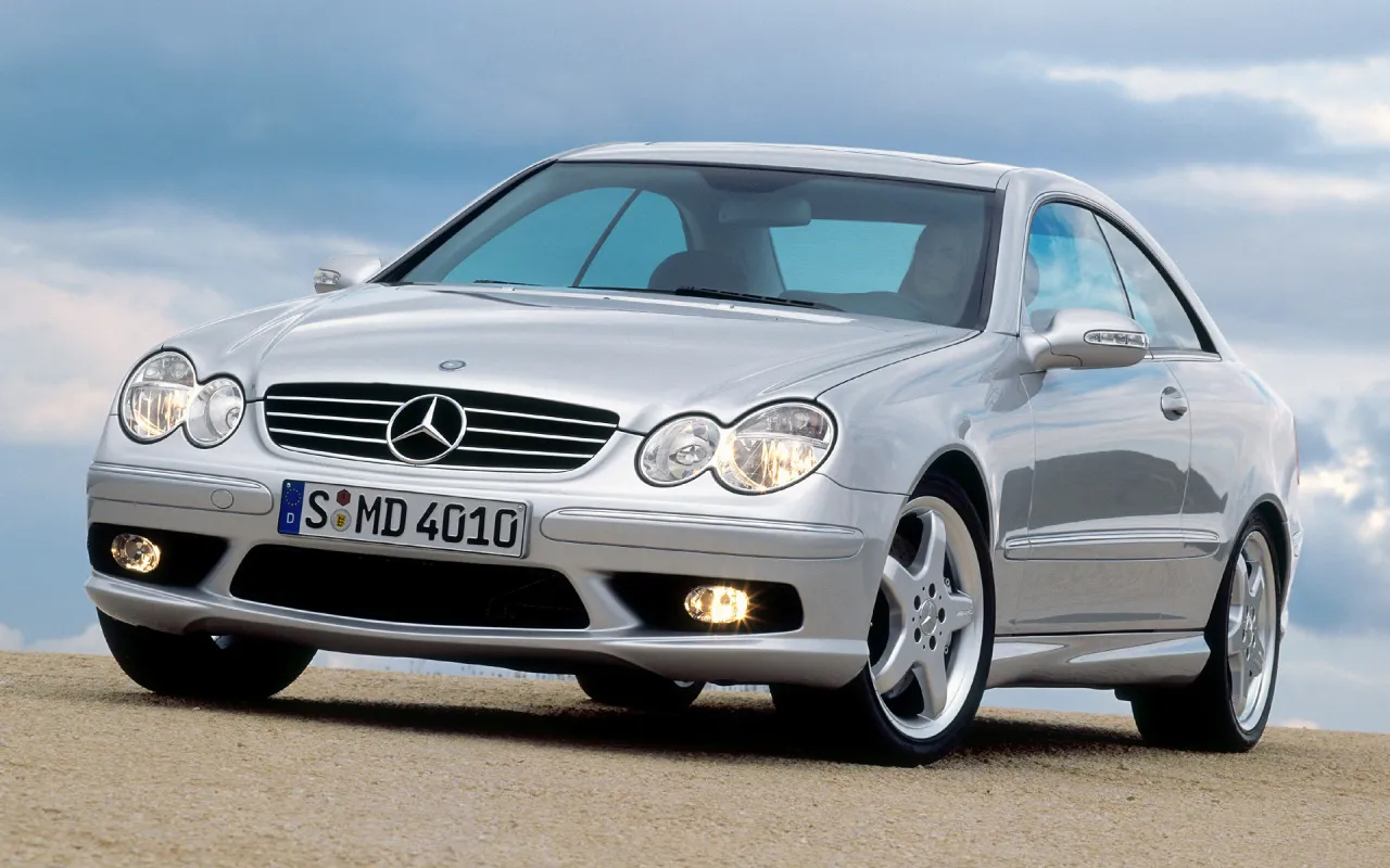 Zdjęcie Mercedes CLK 55 AMG - wyjątkowe osiągi i komfort jazdy w jednym